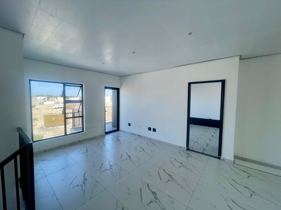 4 Bedroom Property for Sale in Sandown Western Cape